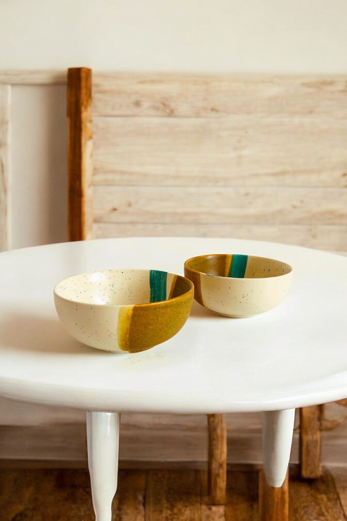 Kiss of the Coast Serving Bowl